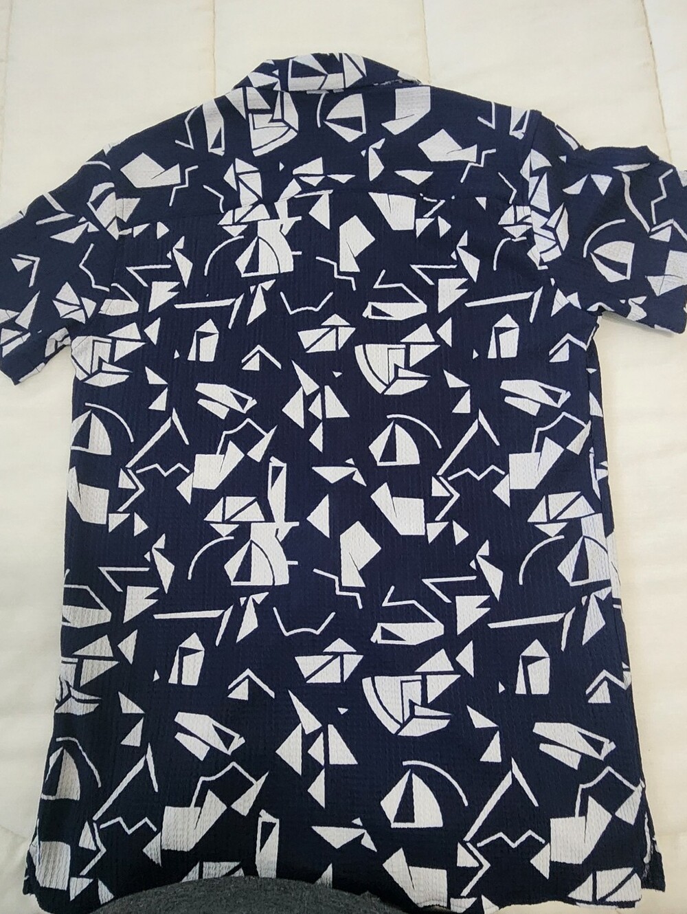 Ron Tomson Navy and White Geometric Button-Down Shirt